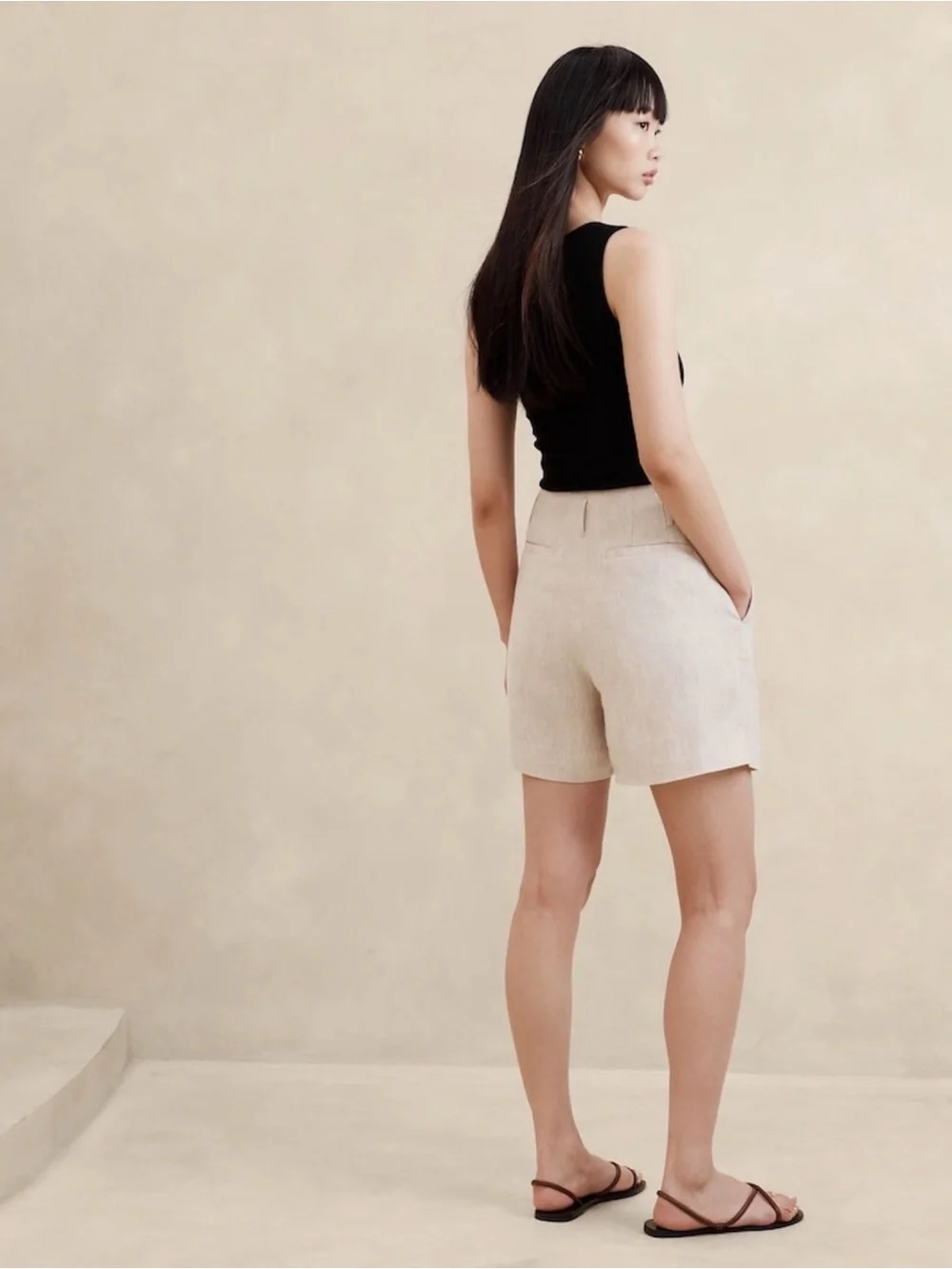 NWT Banana Republic Lina Pleated Linen Shorts Size 8